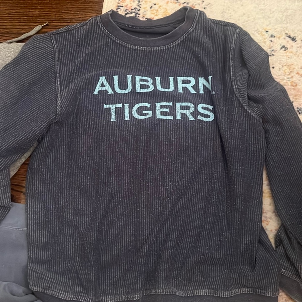 Auburn crewnexk waffle material
